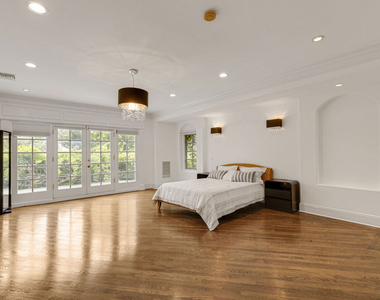 821 N Whittier Drive - Photo Thumbnail 32