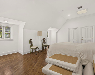 821 N Whittier Drive - Photo Thumbnail 41