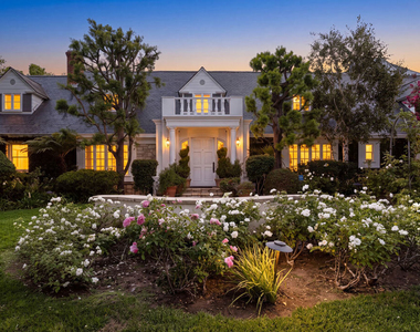 821 N Whittier Drive - Photo Thumbnail 47