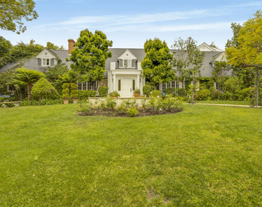 821 N Whittier Drive - Photo Thumbnail 2