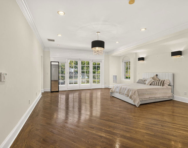 821 N Whittier Drive - Photo Thumbnail 34