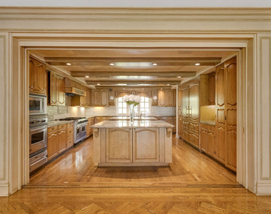 821 N Whittier Drive - Photo Thumbnail 16