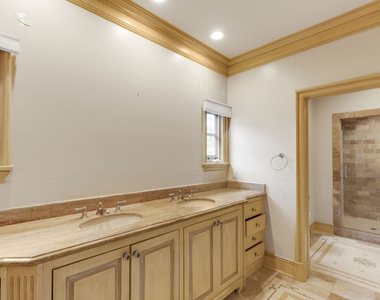 821 N Whittier Drive - Photo Thumbnail 33