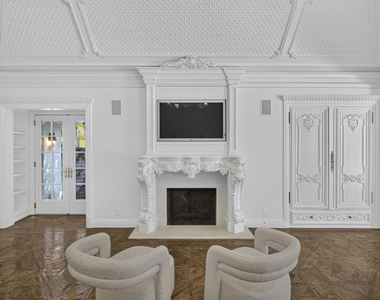 821 N Whittier Drive - Photo Thumbnail 24