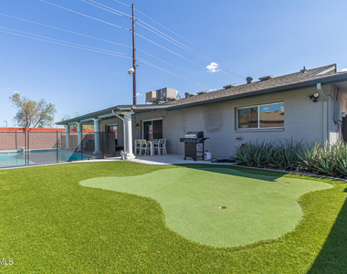 8742 E Weldon Avenue - Photo Thumbnail 8