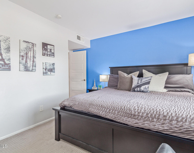 8742 E Weldon Avenue - Photo Thumbnail 23