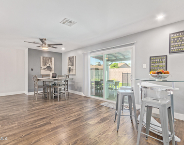 8742 E Weldon Avenue - Photo Thumbnail 20