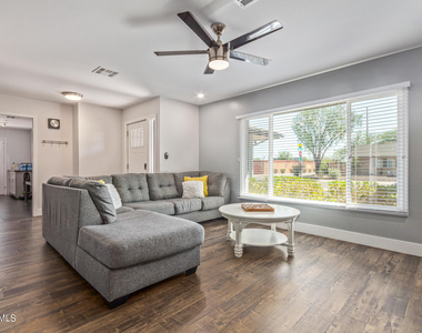 8742 E Weldon Avenue - Photo Thumbnail 21