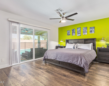 8742 E Weldon Avenue - Photo Thumbnail 16