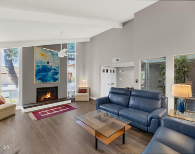 7948 E Vista Drive - Photo Thumbnail 1