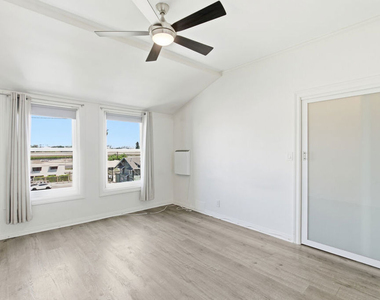 4125 S Figueroa Street - Photo Thumbnail 11
