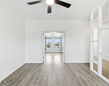 4125 S Figueroa Street - Photo Thumbnail 8