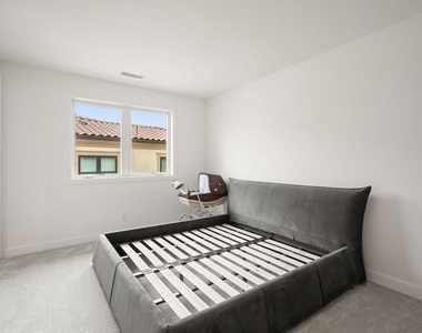 20244 W Albion Way - Photo Thumbnail 32