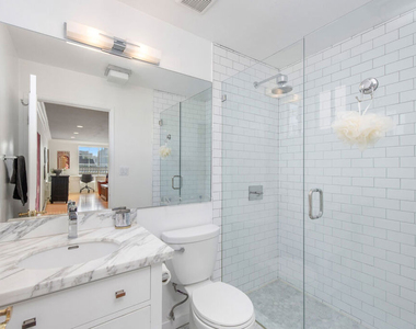 11723 Goshen Avenue - Photo Thumbnail 13