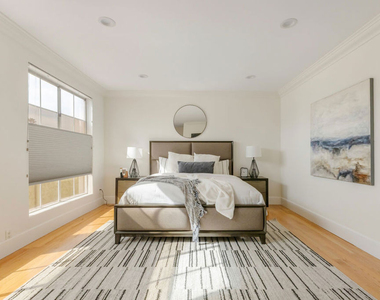 11723 Goshen Avenue - Photo Thumbnail 7