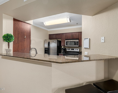 2025 E Campbell Avenue - Photo Thumbnail 7