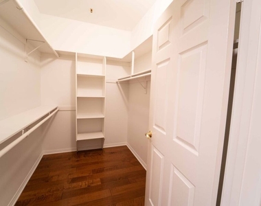 12011 Goshen Avenue - Photo Thumbnail 30