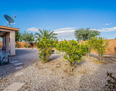 1105 N Cota Lane - Photo Thumbnail 42