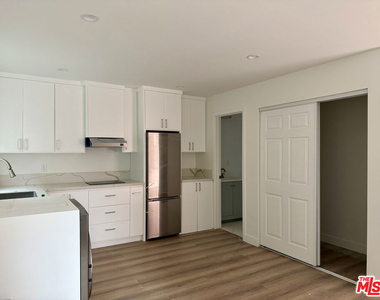 2201 1/2 Juliet Street - Photo Thumbnail 2