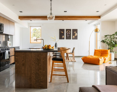 547 N Sweetzer Avenue - Photo Thumbnail 10