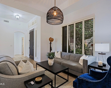 33690 N 71st Way - Photo Thumbnail 10