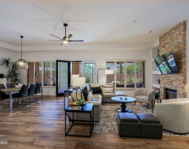 33690 N 71st Way - Photo Thumbnail 4