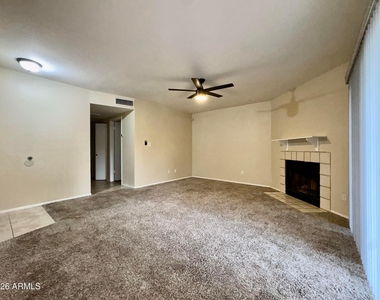 2910 W Marconi Avenue - Photo Thumbnail 7