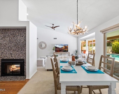 9081 E Sahuaro Drive - Photo Thumbnail 12