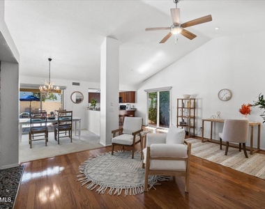 9081 E Sahuaro Drive - Photo Thumbnail 7