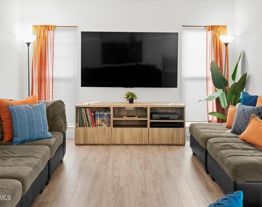 1027 W Peralta Avenue - Photo Thumbnail 12