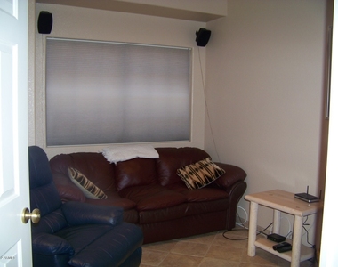 7901 E Joshua Tree Lane - Photo Thumbnail 9