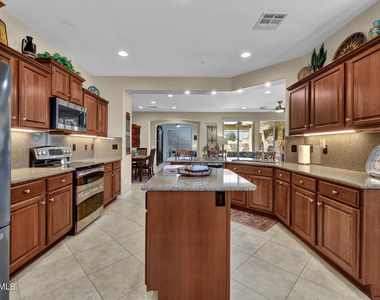 13075 W Desert Vista Trail - Photo Thumbnail 11