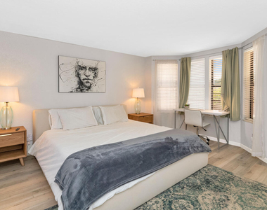 9032 N 83rd Street - Photo Thumbnail 14
