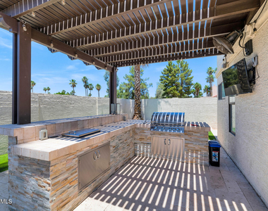 9032 N 83rd Street - Photo Thumbnail 23