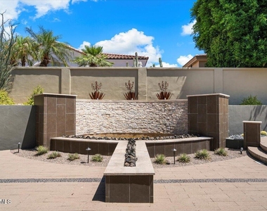 8228 E Mohawk Lane - Photo Thumbnail 23