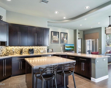 8228 E Mohawk Lane - Photo Thumbnail 8