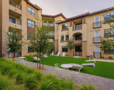 13220 N Scottsdale Road - Photo Thumbnail 3