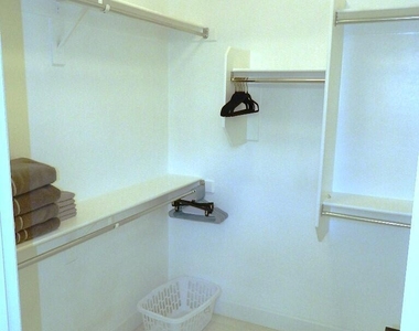 22816 N Las Positas Drive - Photo Thumbnail 10