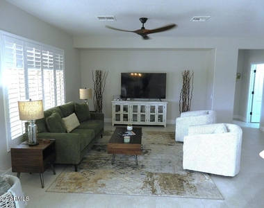22816 N Las Positas Drive - Photo Thumbnail 3