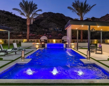 6664 N 40th Street - Photo Thumbnail 31