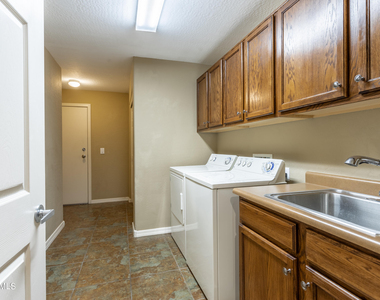 16800 E El Lago Boulevard - Photo Thumbnail 21