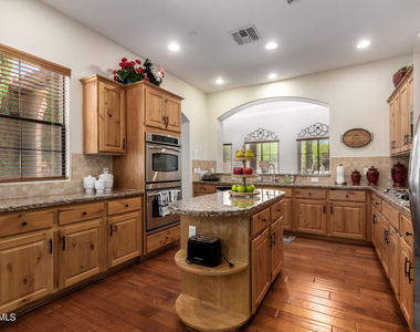 20750 N 87th Street - Photo Thumbnail 9