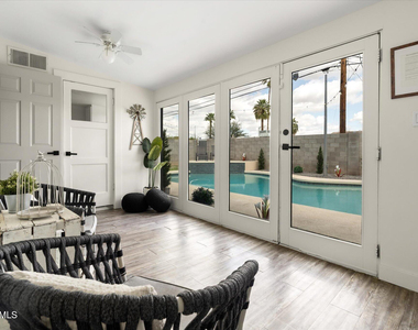 423 N 73rd Place - Photo Thumbnail 25