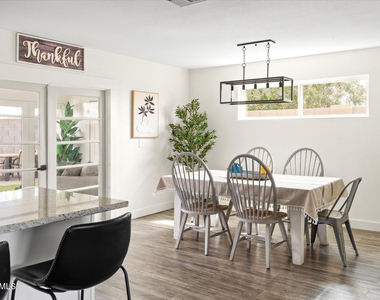 423 N 73rd Place - Photo Thumbnail 15