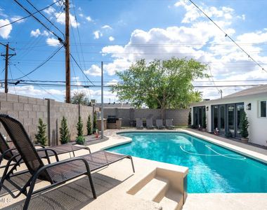 423 N 73rd Place - Photo Thumbnail 50