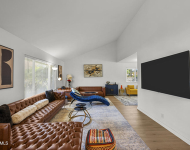3066 Apache Circle - Photo Thumbnail 14