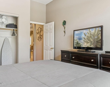 32008 N 23rd Avenue - Photo Thumbnail 17
