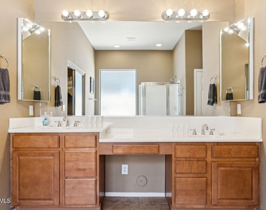32008 N 23rd Avenue - Photo Thumbnail 13
