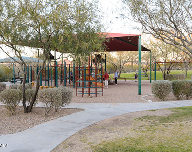32008 N 23rd Avenue - Photo Thumbnail 31