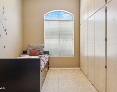32008 N 23rd Avenue - Photo Thumbnail 20